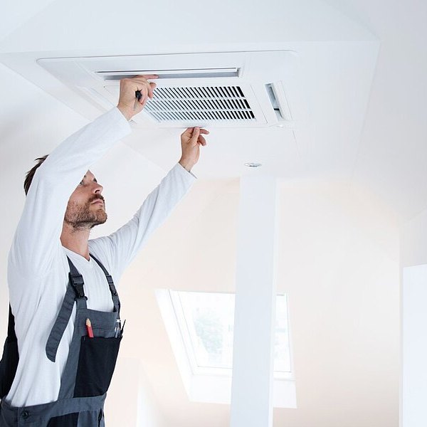 Lüftungsanlage Vor und Nachteile Fuchs Service